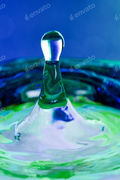 Preview: Colorful, Abstract Composition With Water And Water Drops