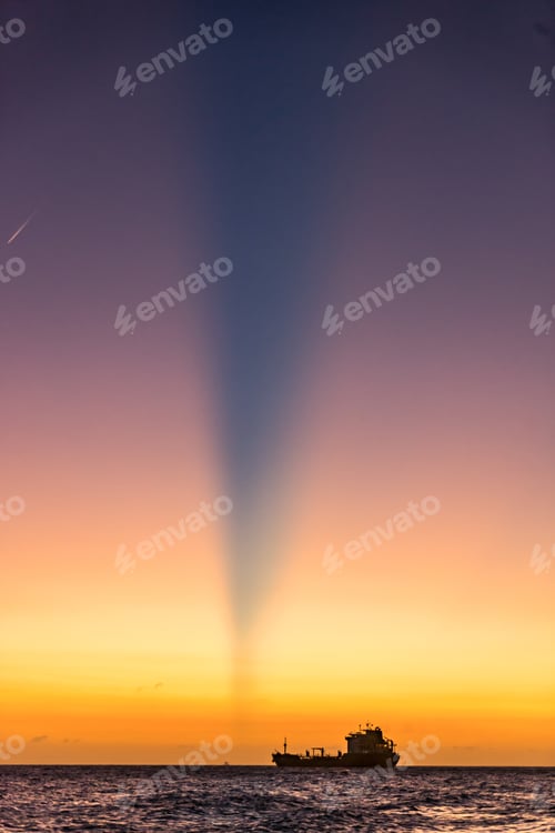 Preview: Sunset With Beams And Rays In Curacao