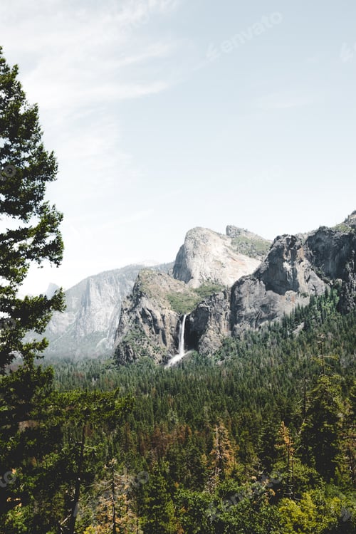 Preview: Bridal Veil Falls Yosemite. Green Summer Valley Of Yosemite