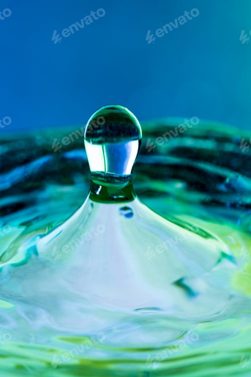 Preview: Colorful, Abstract Composition With Water And Water Drops