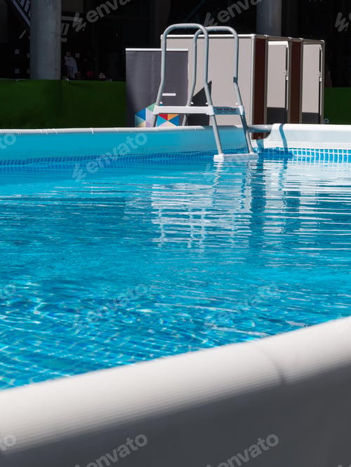 Preview: Outdoor Swimming Pool With Step Ladder For Aerobics Fitness