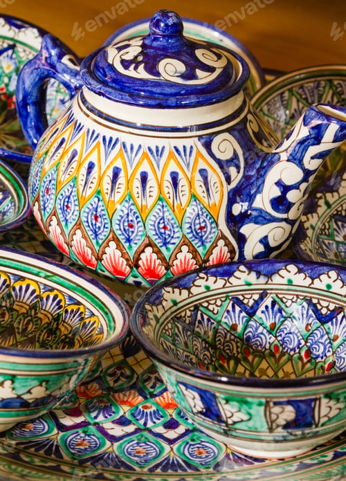 Preview: Traditional Uzbek Plates And Dishes In Uzbekistan, Central Asia. Silk Road Country.Plates With
