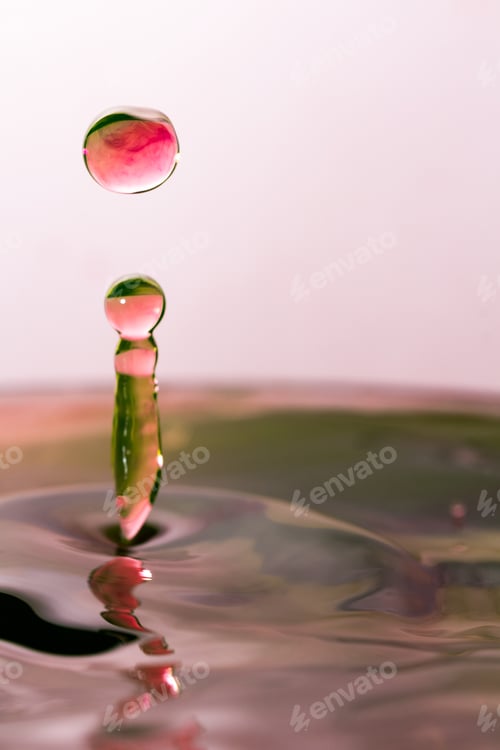 Preview: Colorful, Abstract Composition With Water And Water Drops