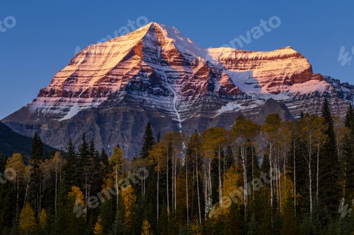 Preview: Mount Robson Sunset In Autumn