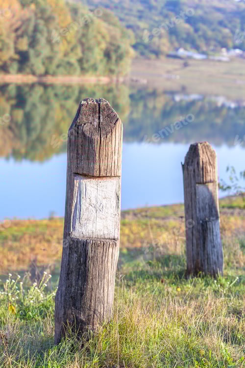 Preview: Wooden Border Poles