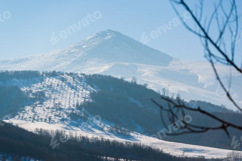 Vista previa: Beautiful Landscape With Snowy Mountains, Pambak Range, Maymekh Lerr (3094M), Armenia
