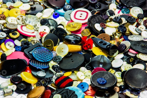 Preview: Sewing Buttons
