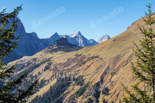 Preview: Austria, Greater Ahornboden In Autumn