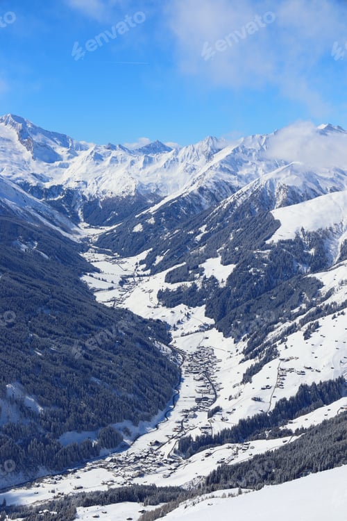Preview: Austria Mountains Winter Wonderland - Mayrhofen Ski Resort In Tyrol. Austrian Central Alps.