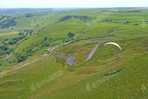 Preview: Paragliding Above Mam Tor, Peak District