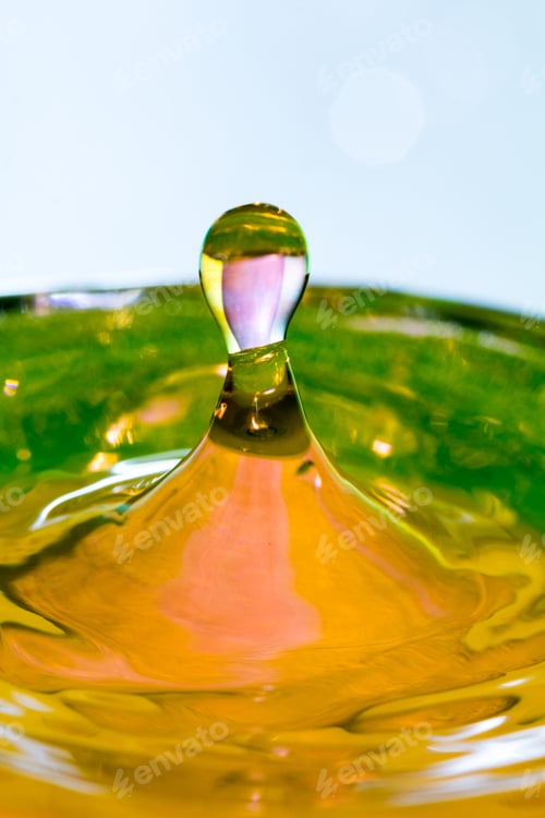 Preview: Colorful, Abstract Composition With Water And Water Drops