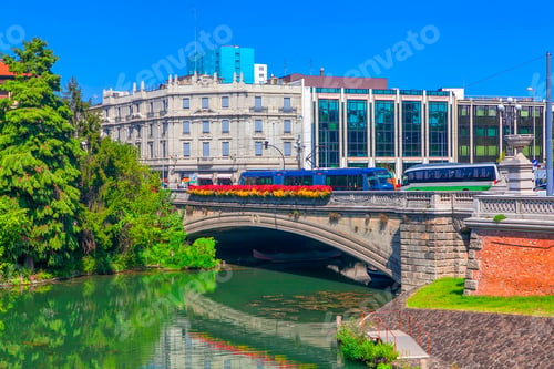 Preview: Corso Giuseppe Garibaldi Bridge In Padua , Italy