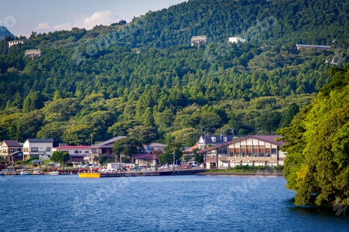 Preview: Japanese Lake Scene