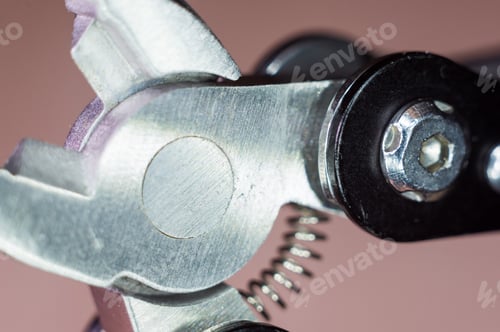 Preview: Elements Small Foldable Steel Multitool, Close Up, Macro