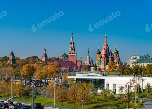 Preview: Spasskaya Tower Of Kremlin And Cathedral Of Vasily The Blessed (Saint Basil'S Cathedral) And Park