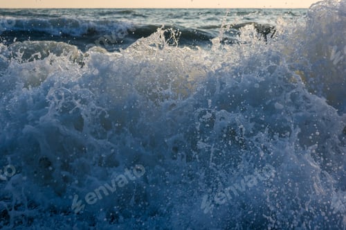 Preview: Waves In White Foam