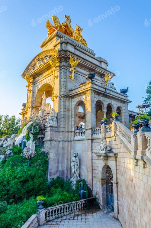 Preview: Cascada Monumental Fountain In The Ciutadella Park Barcelona, Spain.