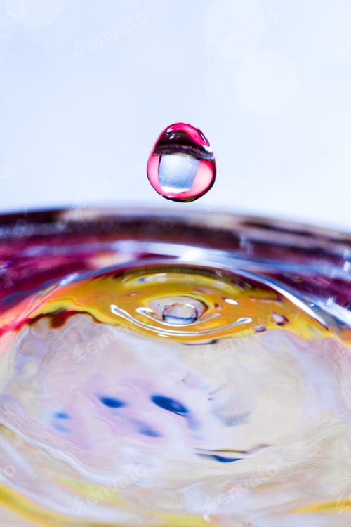 Preview: Colorful, Abstract Composition With Water And Water Drops