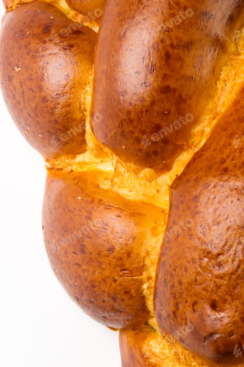 Preview: Chunks Large Braided Loaf On White Background
