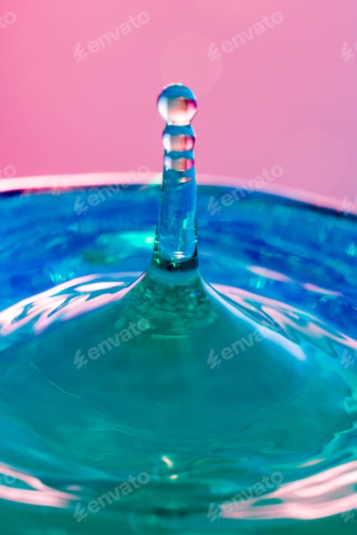 Preview: Colorful, Abstract Composition With Water And Water Drops