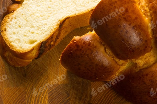 Preview: Chunks Large Braided Loaf On Wooden Background