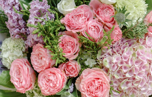 Preview: Floral Background In Pastel Color, The Bouquet Of Roses And Hydrangeas