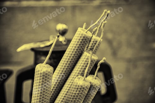 Preview: Candles Made Of Handmade Beeswax, Lighting Detail