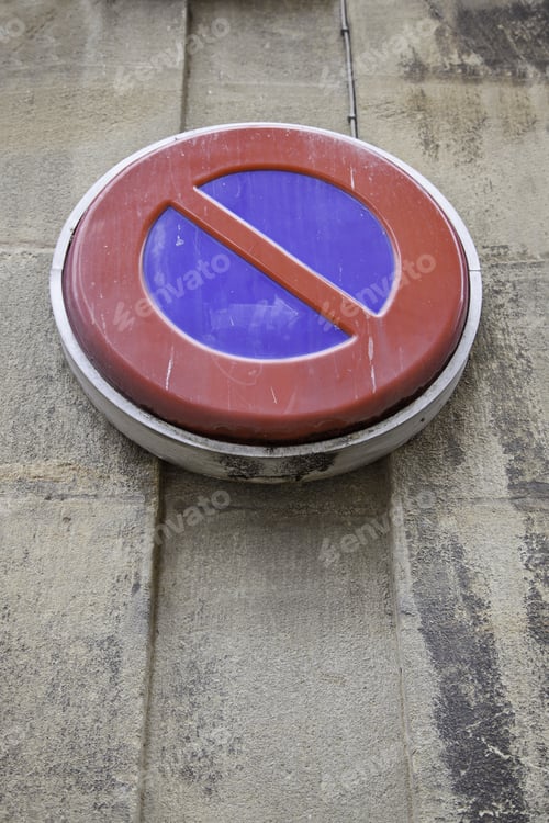 Preview: No Parking Sign, Detail Of A Traffic Signal In The City, Textured Background, Circulation