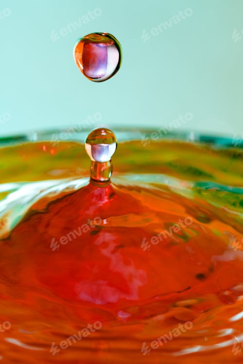 Preview: Colorful, Abstract Composition With Water And Water Drops