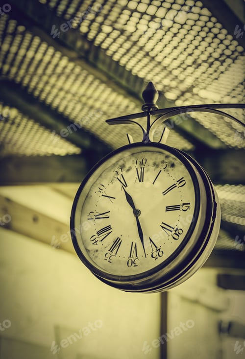 Preview: Old Train Station Clock, Detail Of A Classic Watch For Information