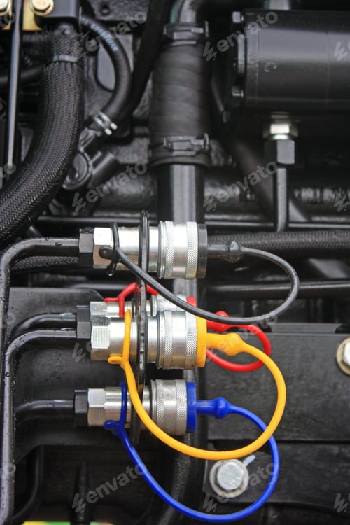Preview: Hydraulic Service Connections On A Tractor