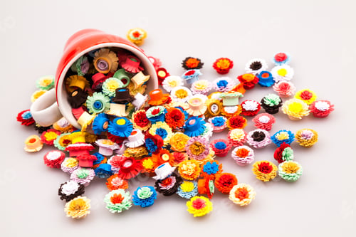 Preview: Small, Colorful Paper Flowers Made With Quilling Technique And Red Coffee Cup