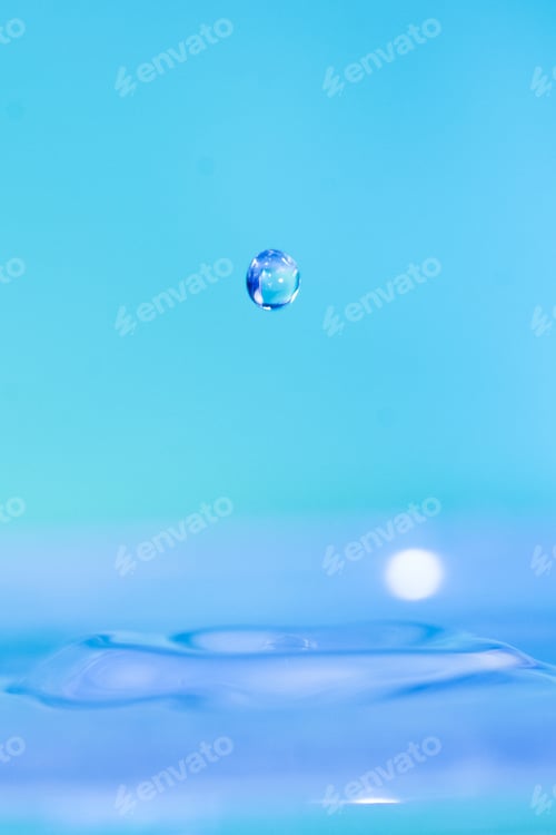 Preview: Colorful, Abstract Composition With Water And Water Drops