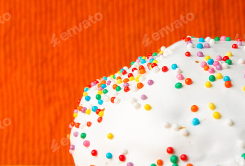 Preview: Kulichi, Traditional Russian Easter Cake With Icing