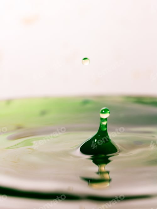 Preview: Colorful, Abstract Composition With Water And Water Drops