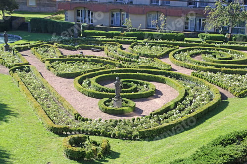 Preview: Municipal Gardens, Volvic