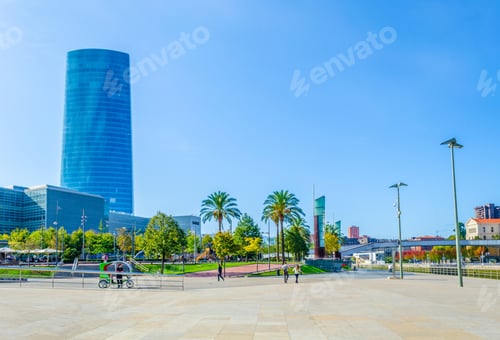 Preview: View Of The Iberdrola Skyscraper In Bilbao, Spain