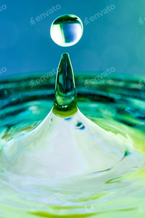 Preview: Colorful, Abstract Composition With Water And Water Drops