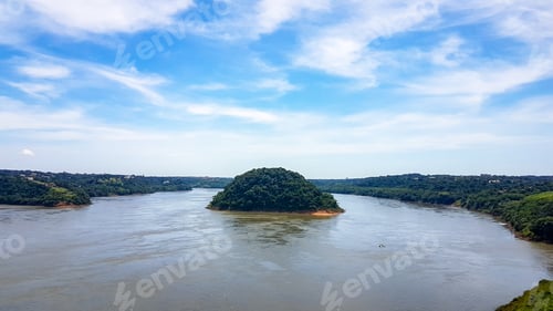 Preview: Paraguay Brazil Crossing