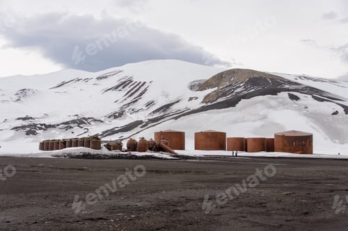 Preview: Old Whaling Station On Deception Island