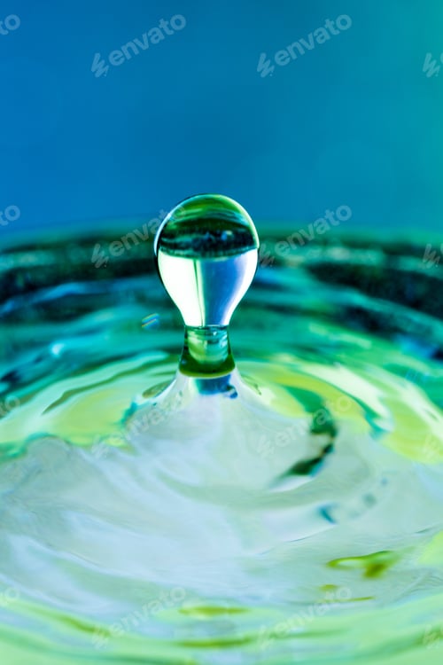 Preview: Colorful, Abstract Composition With Water And Water Drops