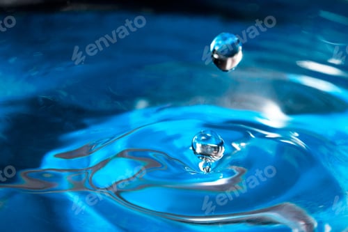 Preview: Colorful, Abstract Composition With Water And Water Drops
