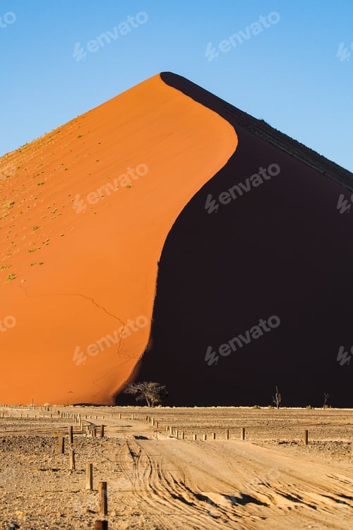 Preview: View Of The Red Sand Dunes In The Namib Desert, Sossusvlei In Namibia