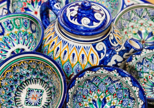 Preview: Traditional Uzbek Plates And Dishes In Uzbekistan, Central Asia. Silk Road Country.Plates With