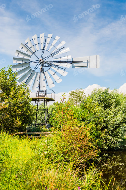 Preview: Wind Powered Multi-Bladed Water Pump Built In A German Factory And Since 1922 Working As A Water