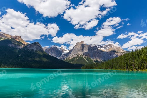 Preview: Emerald Lake In The Yoho National Park Canada