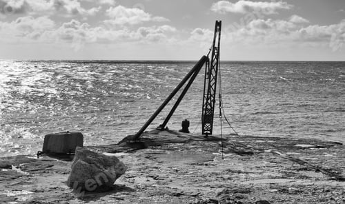 Preview: A Vintage Fisherman'S Crane