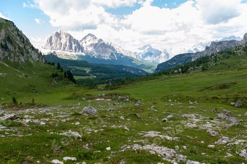 Preview: Mountain Scene Of The Italian Dolomites, Near The Giau Pass, On A Summer Afternoon.
