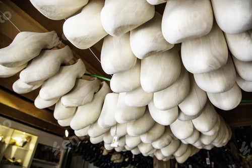Preview: Dutch Clogs Craftsmen, Manufacture Of Traditional Footwear For The Field