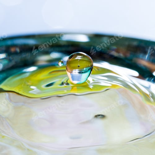 Preview: Colorful, Abstract Composition With Water And Water Drops